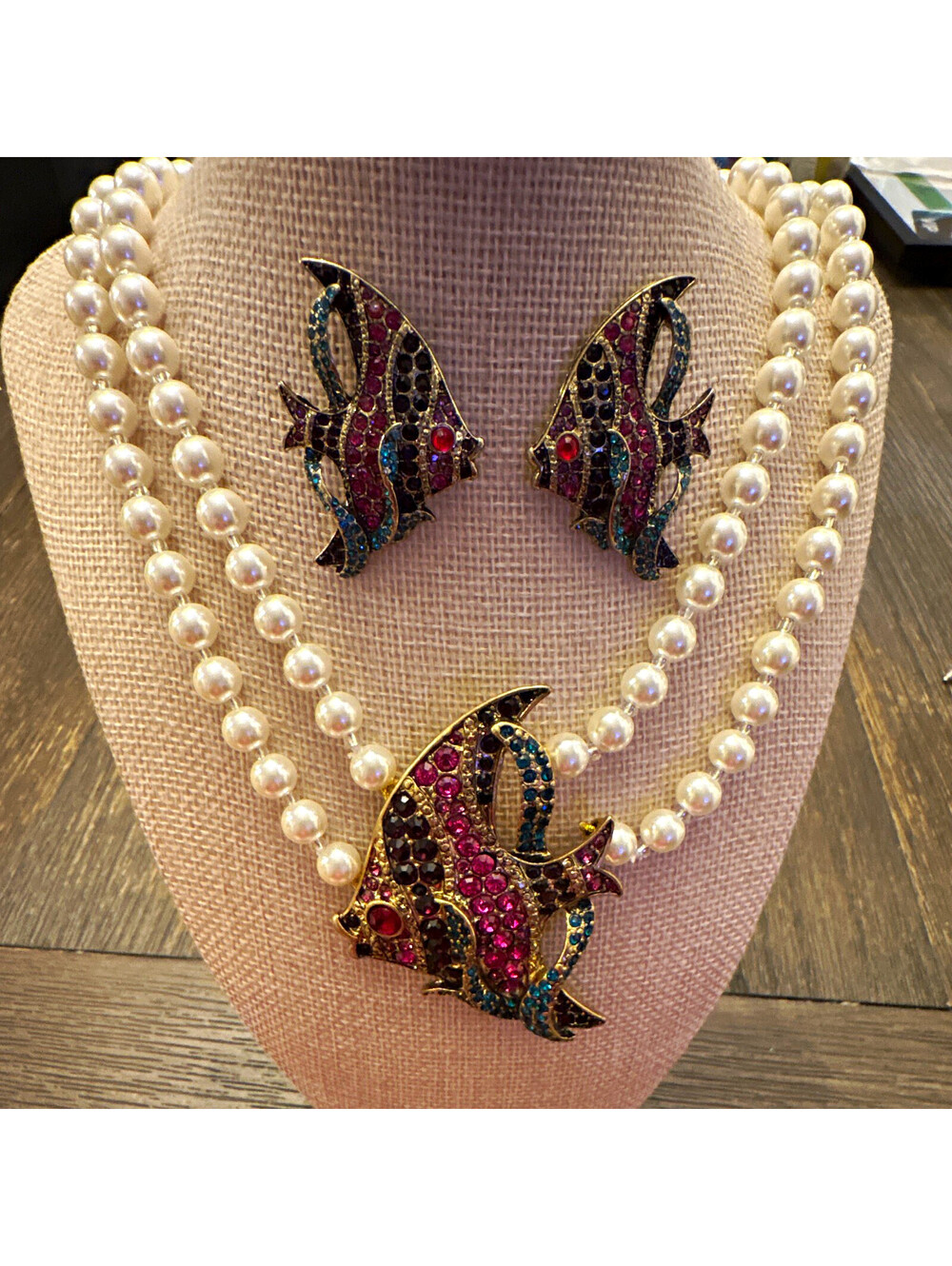 Designer Faux Pearl Rhinestone Angelfish Necklace Earrings